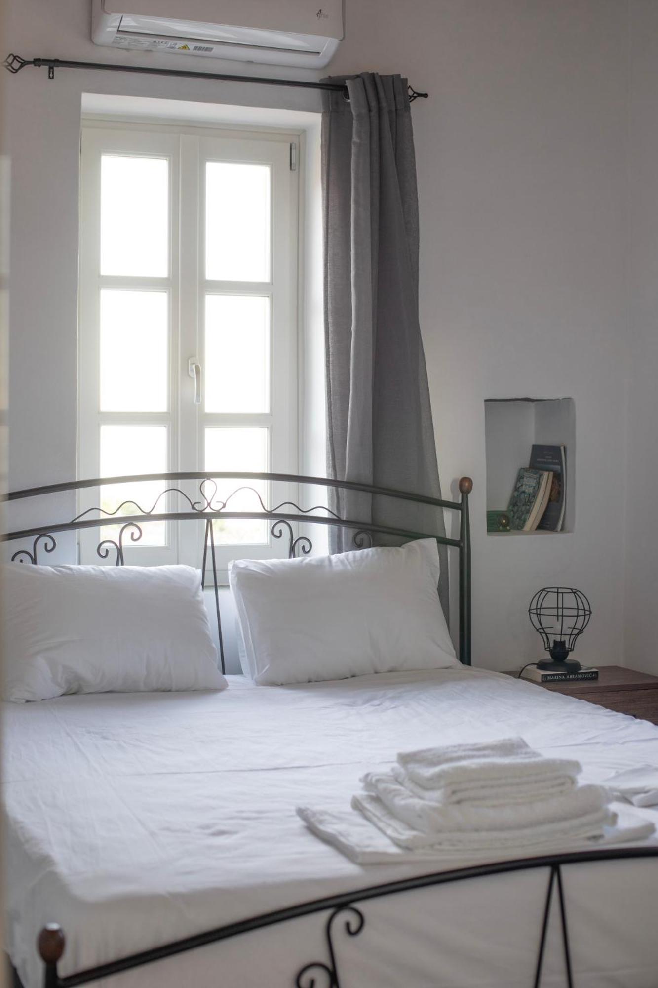 Tholos Guest House Cherronisos  Екстериор снимка